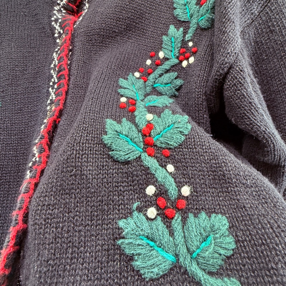Bryn Connelly Vintage Christmas Holiday Cardigan Sweater Holly Plaid Button Up S - Picture 5 of 9